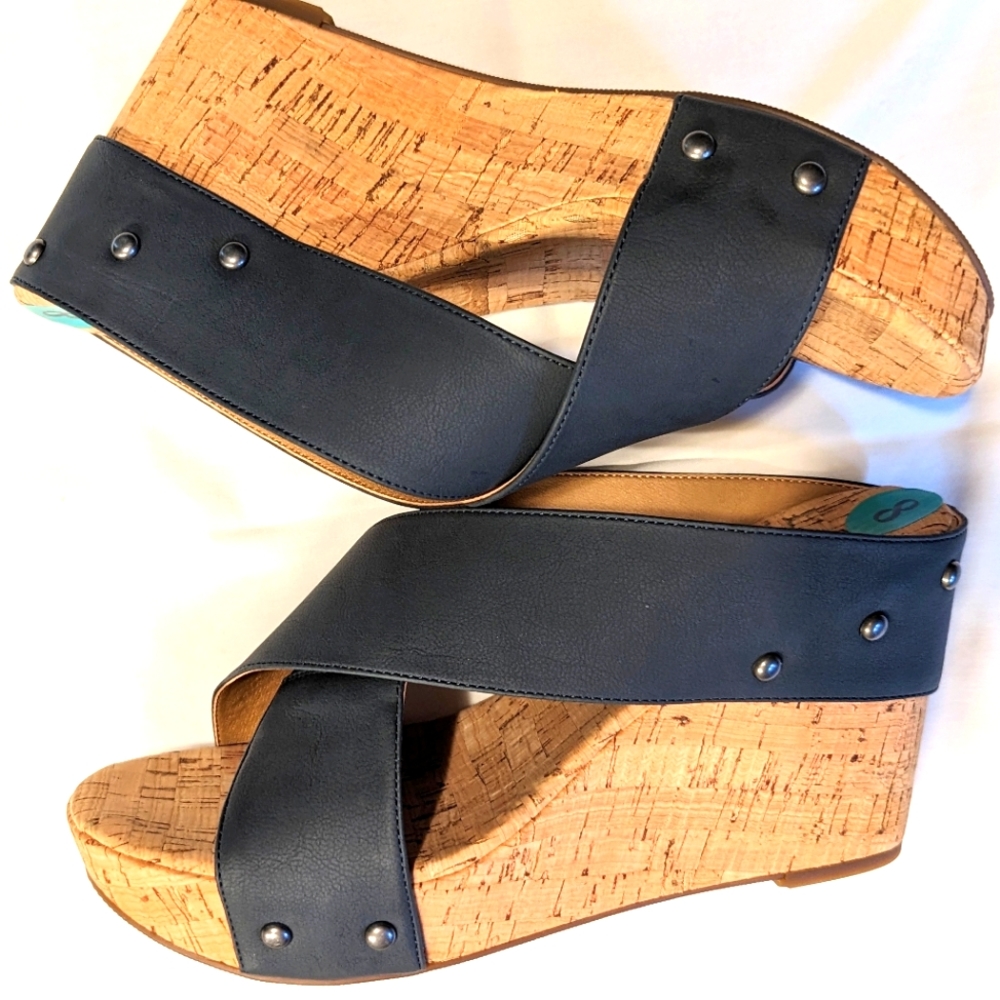 Lucky Brand black wedge Sandals Size 8 New